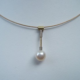 Gouden hanger staafje met zoetwaterparel